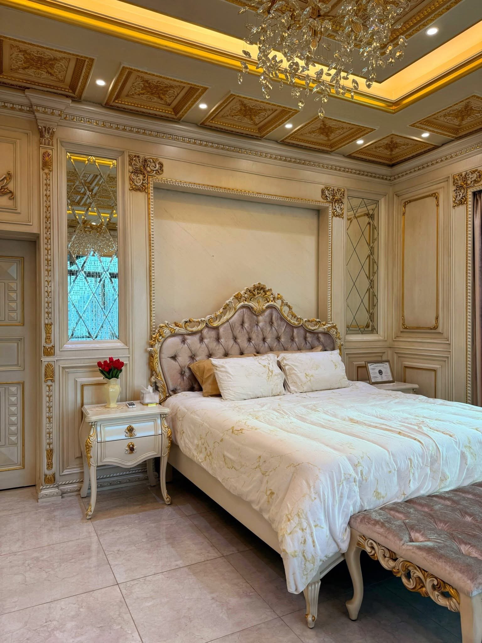 CHAMBRE À COUCHER